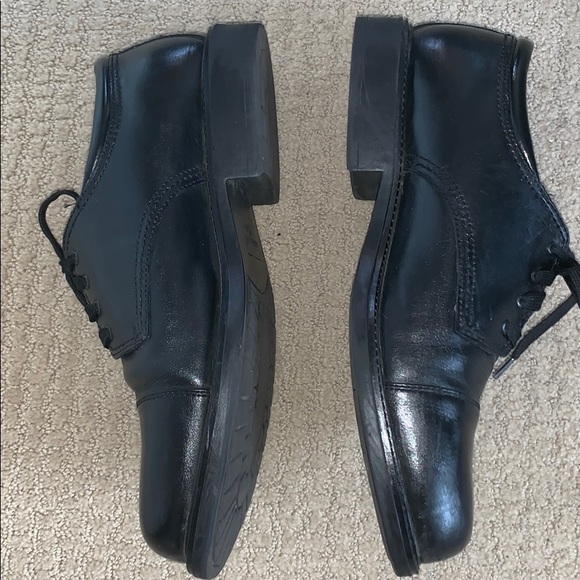 SHOES DOCKERS GORDON CAP TOE OXFORDS BLACK… - Picture 5 of 9